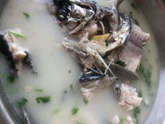-美顺香食府鱼头老店(雪野湖店)