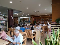 -浦东新区花木街道图书馆