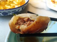 蟹粉灌汤包-京城小江南·北京烤鸭·江南土菜·白鱼(中关村店)