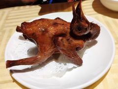 招牌烤乳鸽-石岐佬中山菜馆(张溪店)