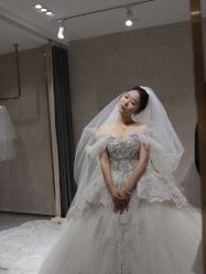 -GRACE KELLY婚纱与礼服(北京店)