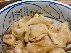 -陇上秦轩西安biangbiang面(朝龙汇店)