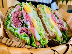 能量满满牛肉三明治-萤火虫咖啡(后海店)