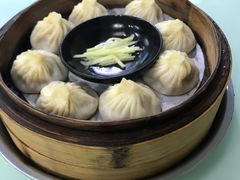 蟹黄汤包-食惠里小笼包面馆(越秀店)