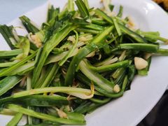 -明记烧鱼美味店