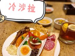 -松山湖凯悦酒店·Café自助餐厅·周末火舞秀表演