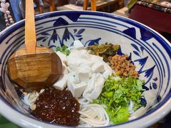 -蜗牛小馆醉乡民谣云南菜(惠新西里店)