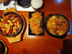 -鑫日千里马朝鲜族小馆(总店)