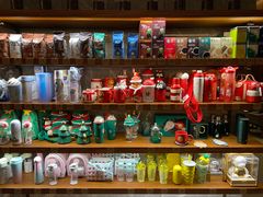 零售区-星巴克臻选(南京艾尚天地店)