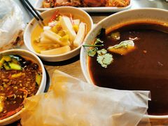 -龙巢盱眙龙虾·牛蛙·烧烤宵夜(八卦岭店)