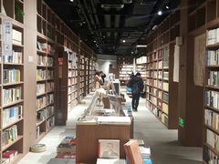 -漓江书院(三祺广场店)