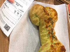 菠菜肉骨头-奈雪的茶(湖滨银泰in77C区PRO店)