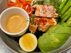 三文鱼波奇饭-FUNK & KALE BY WAGAS(长宁尚嘉)