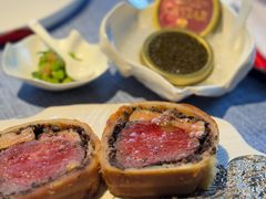 惠灵顿牛排-弦月窗LUNETTE BY AMANDA(复兴路店)