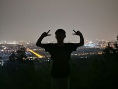 -鬼笑石后山停车场