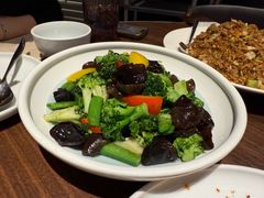 -港丽餐厅(正大店)