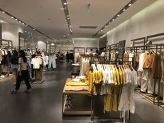 -URBAN REVIVO(佛山南海万达广场店)