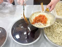 -牡丹广场薛栓子擀面皮大王