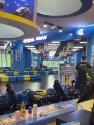 -卡尔飞车(武汉青山印象城店)