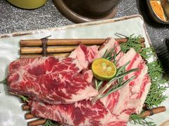 -草家酱蟹炭火烤肉店(珲春南路一店)