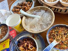 -包整·丝娃娃(一览甲秀楼风景店)