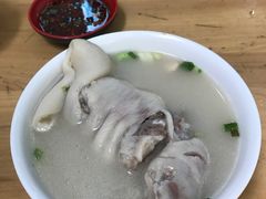 -雷祖芳老妈蹄花店