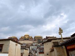 -噶丹松赞林寺