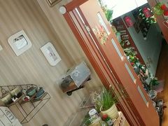 -Rabbit Cafe私房西餐甜点咖啡(栖霞路店)