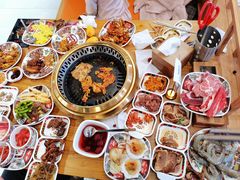 -汉江山料理级自助烤肉黑金冠(周口好吃城店)