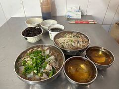 -正宗杨记普洱酸醋米线(总店)