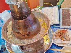 -一口猪海鲜浑锅·东北家常菜