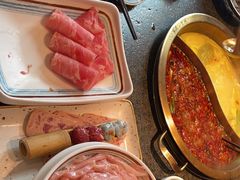 -小天鹅火锅·一线江景洪鼎旗舰店(洪崖洞店)