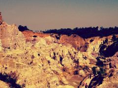 -彩色沙林风景区