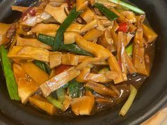 -吕氏焗小鲜•海鲜青岛菜(八大关店)