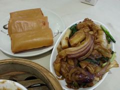 春卷&nbsp;炒猪肠粉-畔山酒店中餐厅