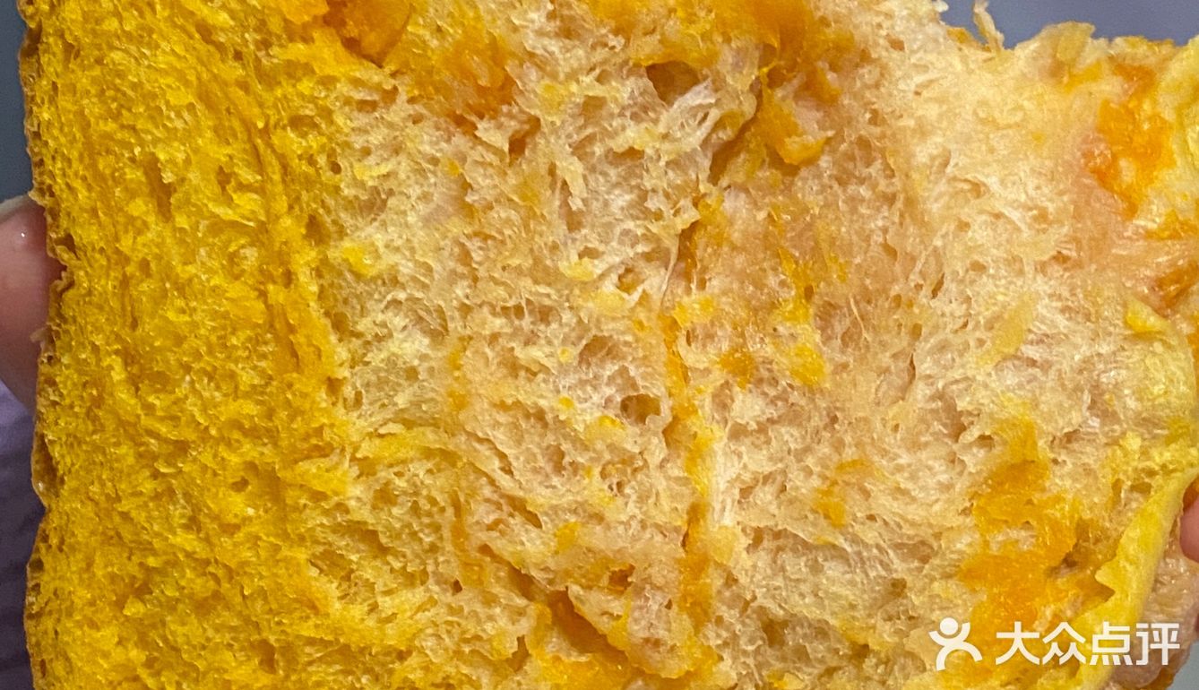 很喜欢的日式面包店，价格小贵