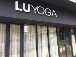 -LU YOGA（露瑜伽）专业瑜伽馆