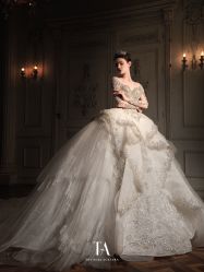 -拉瑞娜LaReine婚纱礼服高级定制