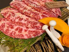 -山川小町·极番烧肉(新地假日广场店)