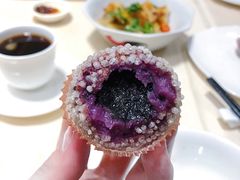 脆皮紫薯果-广东胜利宾馆西关粤中餐厅
