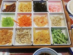 自助取餐区-怪噜范·老贵阳街头名小吃(汇金星力城店)