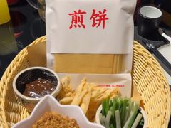 -鲁菜根·泰安菜(万达店)