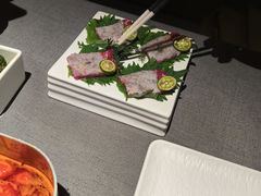 -左庭右院鲜牛肉火锅黑金店(陆家嘴中心店)