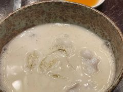 黄鱼煨面-杭州西子湖四季酒店·金沙厅