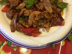 -闯关东东北农家菜(崂山石老人店)