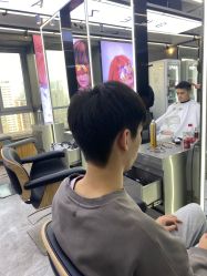 -藤野造型烫发染发