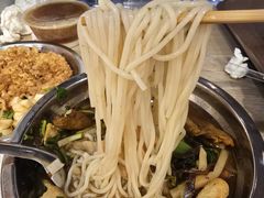 -柳州肥姨妈大骨螺蛳粉(万达中心店)