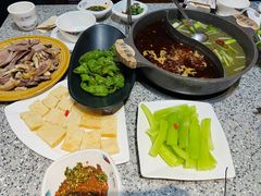 -嘎洒汤锅·花腰傣美食