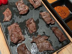 -左庭右院鲜牛肉火锅黑金店(陆家嘴中心店)