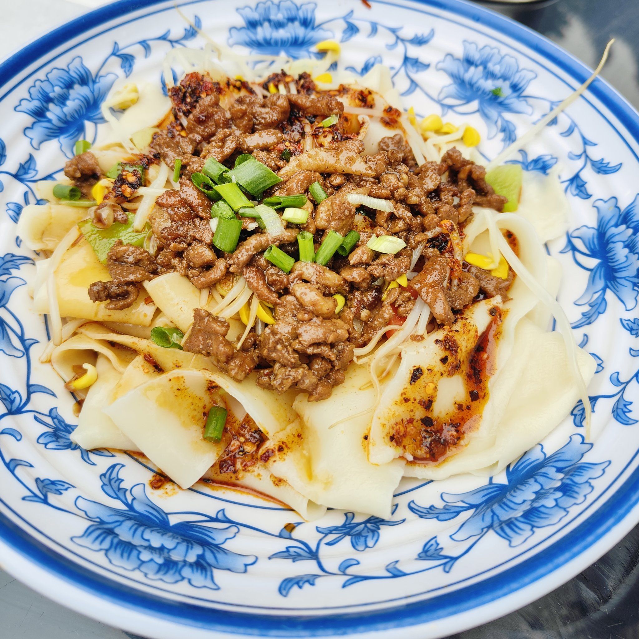 油泼辣子手扯面